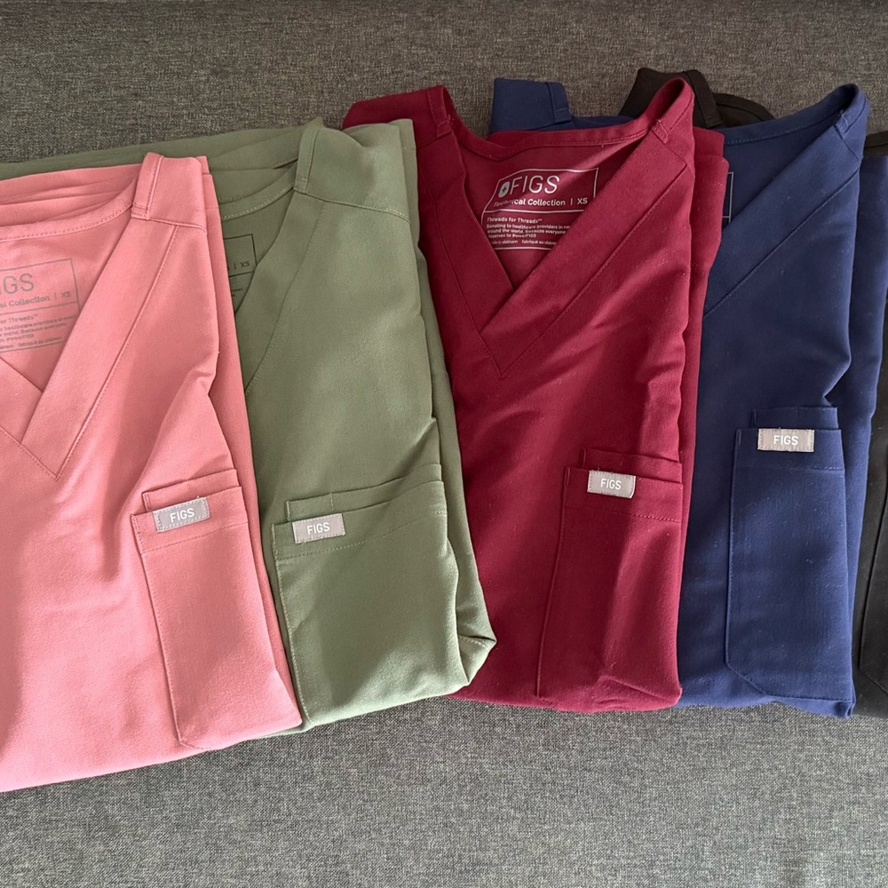 FIGS Men's Leon Scrub Tops - Mauve, Moss, Burgundy, Navy, Black Bundle